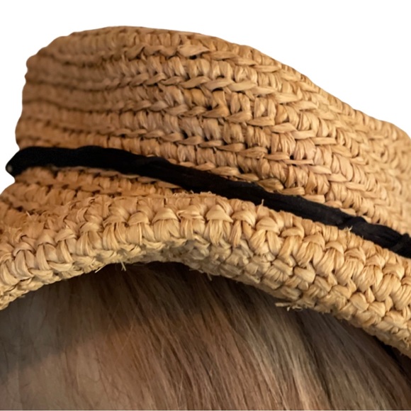 Kaminski! Y2K real deal! It’s crushable and easy to pack! I paid $250! - Picture 7 of 12